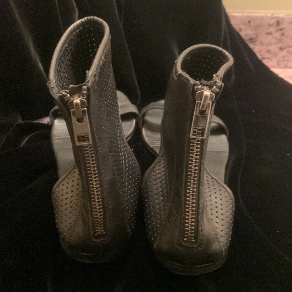 All Saints size 41 black leather back zip sandals - Picture 2 of 6